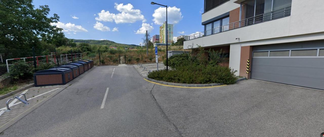 Air-Conditioned, 2 Room Apartment With Balcony, New Building Raca Братислава Экстерьер фото